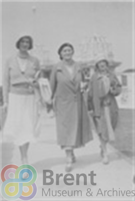 TH\CT\Museum catalogue\photographs\1998_213_24d_th.jpg; 1998.213.24a-d; ;